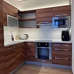 Smarty Choice Living With Free Parking - Vondrousova *