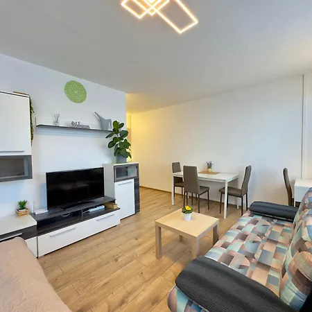 Apartment Smarty Choice Flat With Deluxe Kitchen