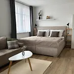 Smarty Choice Living With Free Parking - Vondrousova Apartament *