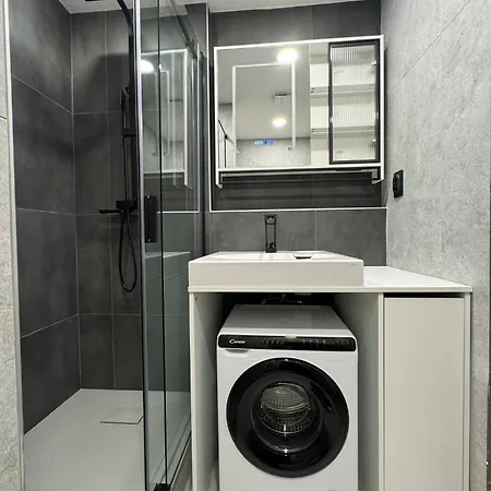 דירה Smarty Choice Flat With Deluxe Kitchen
