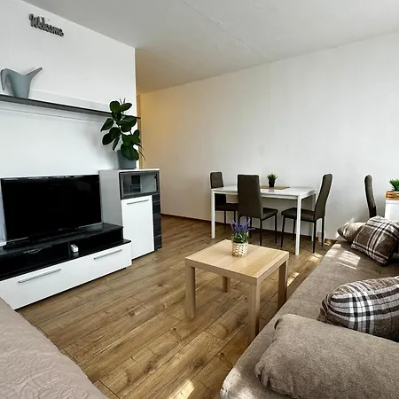 דירה Smarty Choice Flat With Deluxe Kitchen *