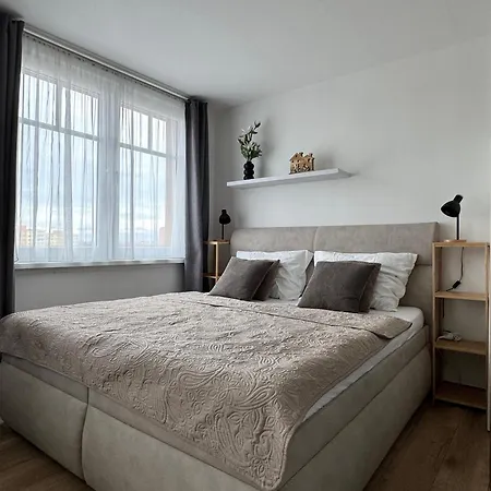 Smarty Choice Living With Free Parking - Vondrousova * Prag
