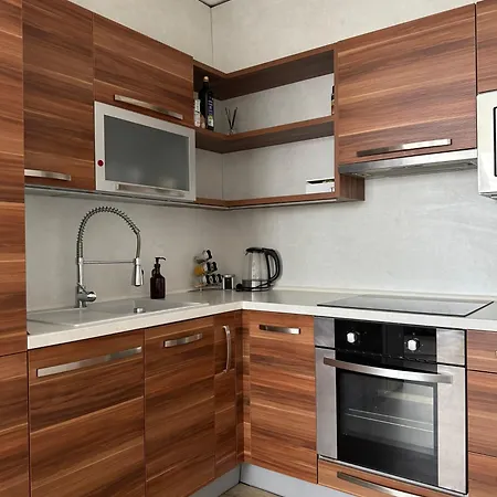 Apartment Smarty Choice Living With Free Parking - Vondrousova