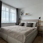 Smarty Choice Living With Free Parking - Vondrousova * Prague